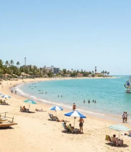 Vida noturna em Maceió: 3 opções do que fazer à noite na cidade